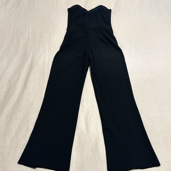 Abercrombie Strapless Crepe Sweetheart Jumpsuit in Black - Picture 6 of 8
